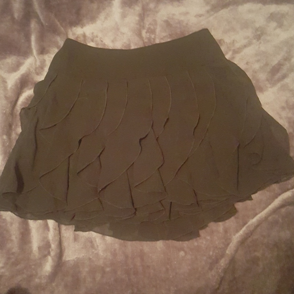 [Like New] ♡ Black Skirt ♡ Small